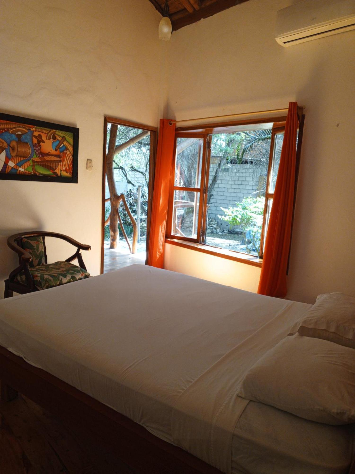 Bed And Breakfast Puerto López Екстериор снимка