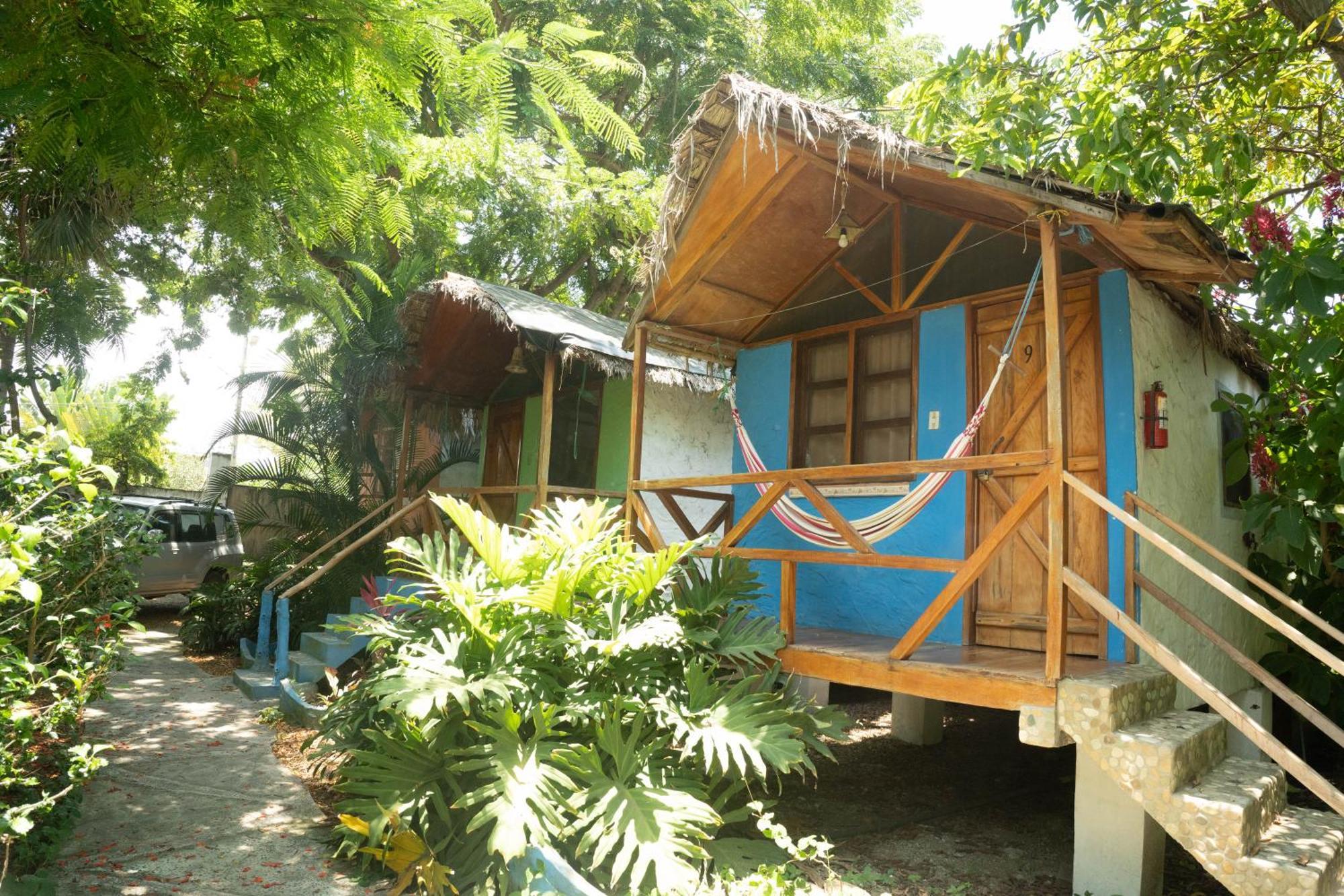 Bed And Breakfast Puerto López Екстериор снимка
