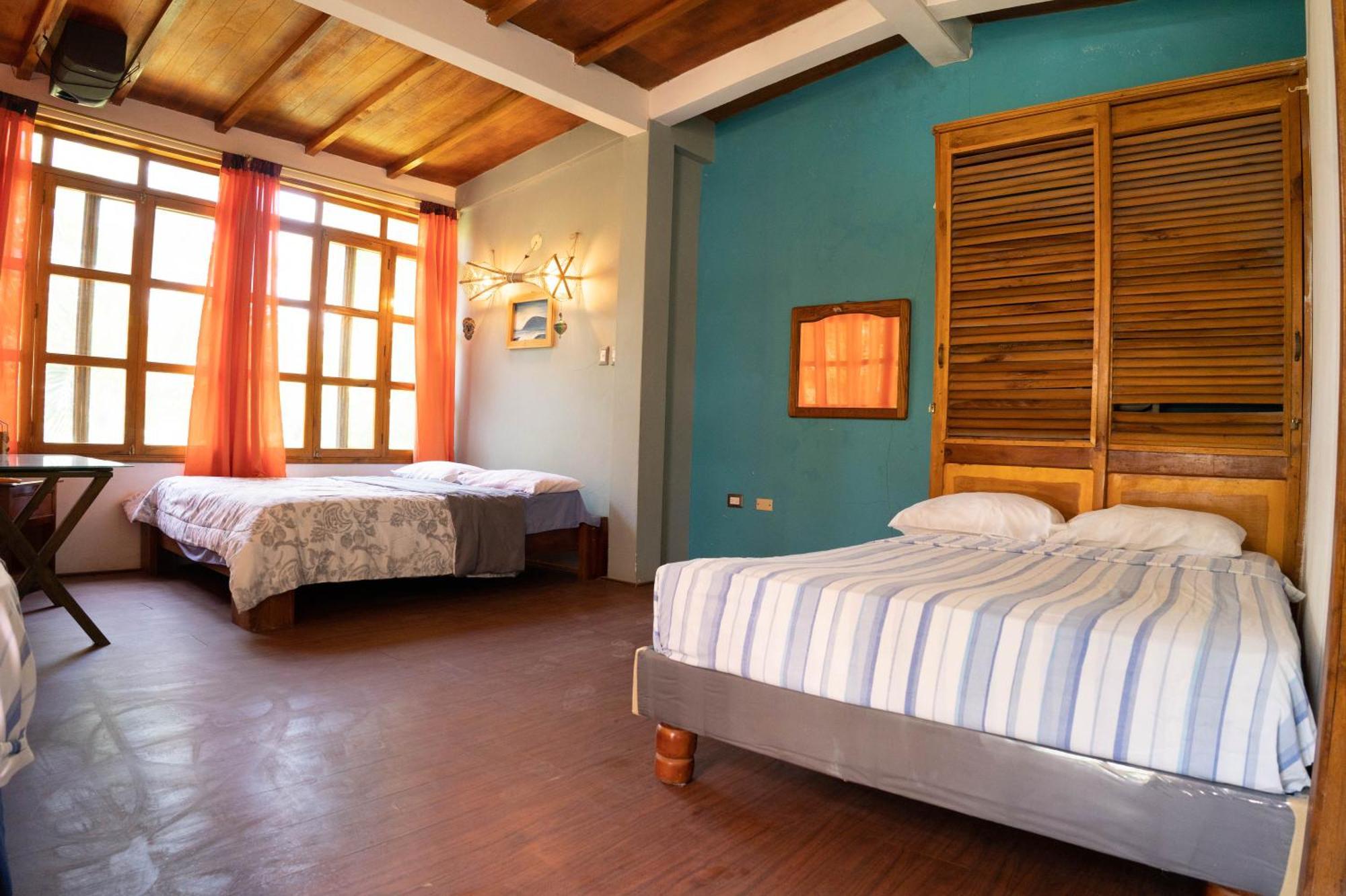 Bed And Breakfast Puerto López Екстериор снимка