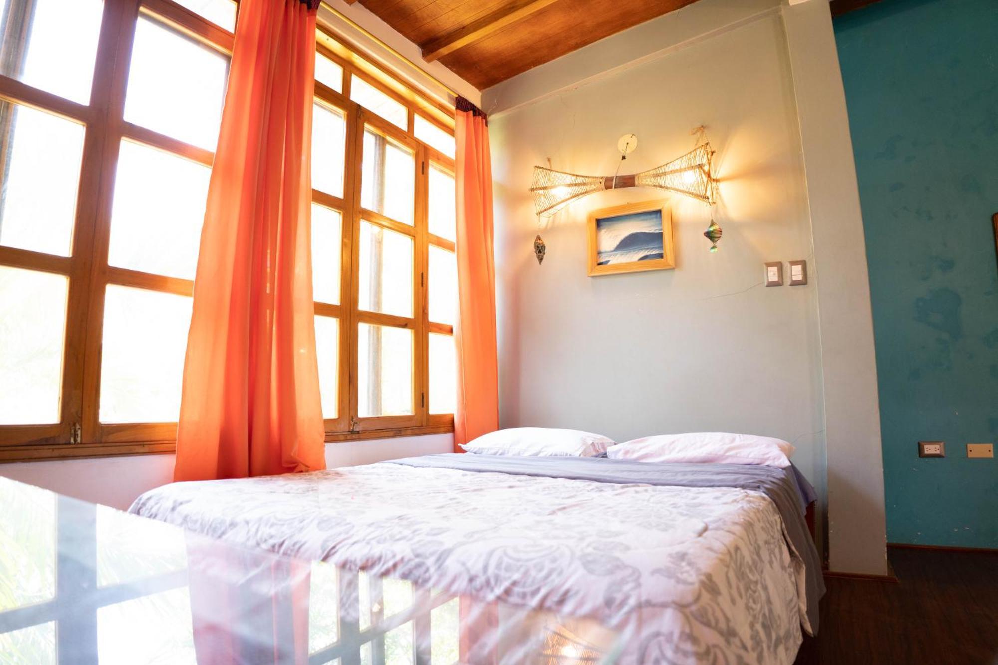 Bed And Breakfast Puerto López Екстериор снимка