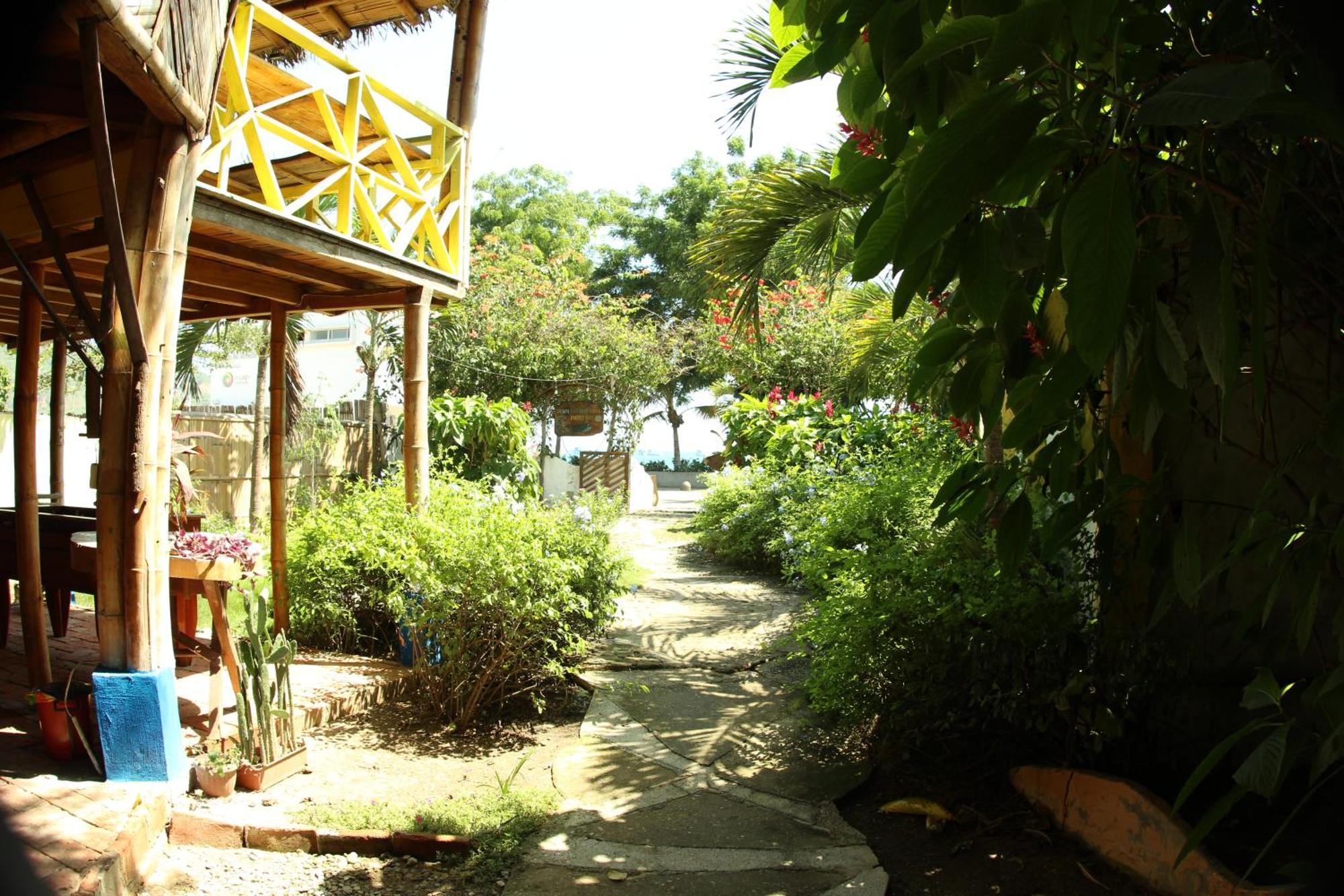 Bed And Breakfast Puerto López Екстериор снимка