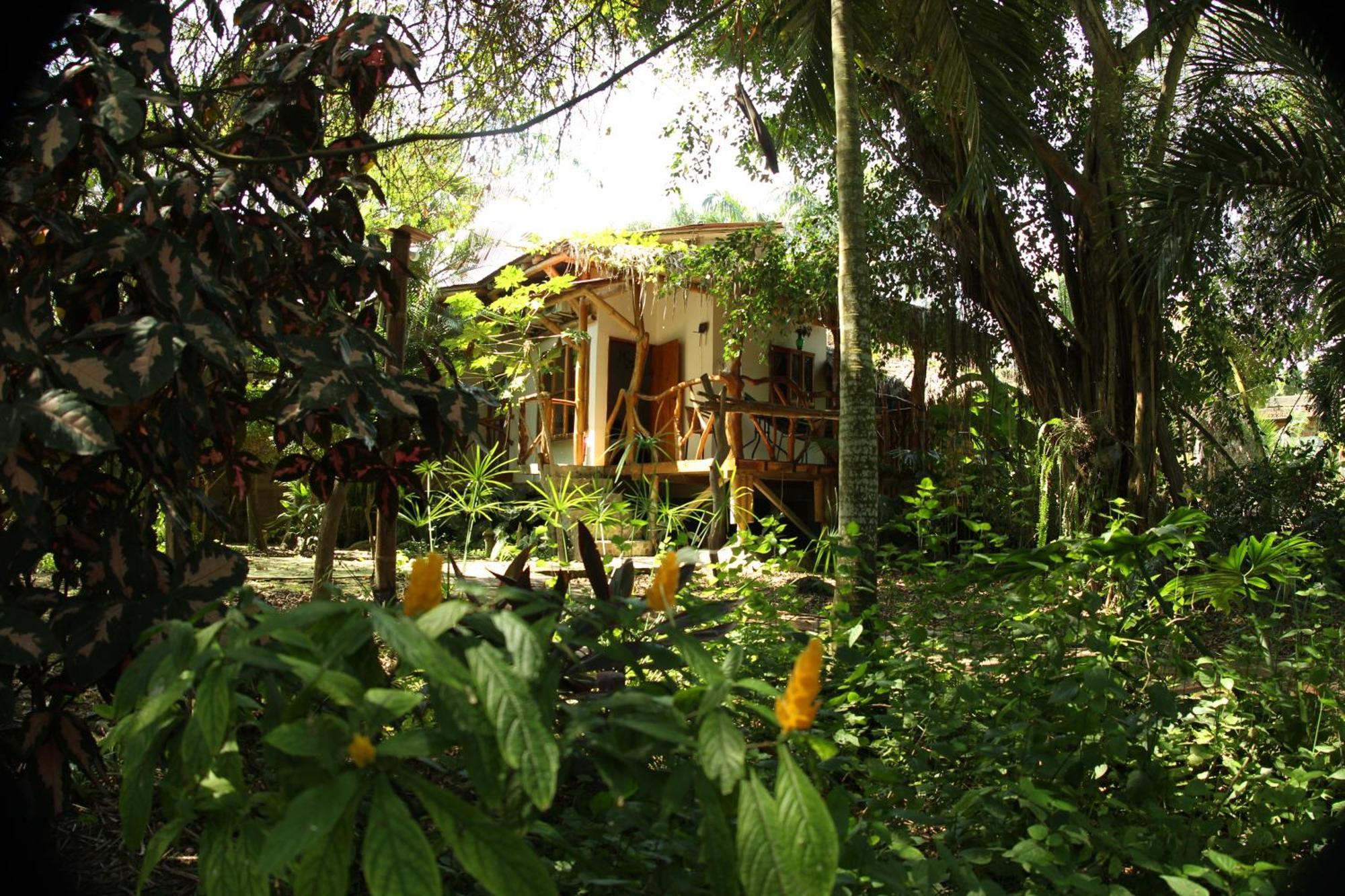 Bed And Breakfast Puerto López Екстериор снимка