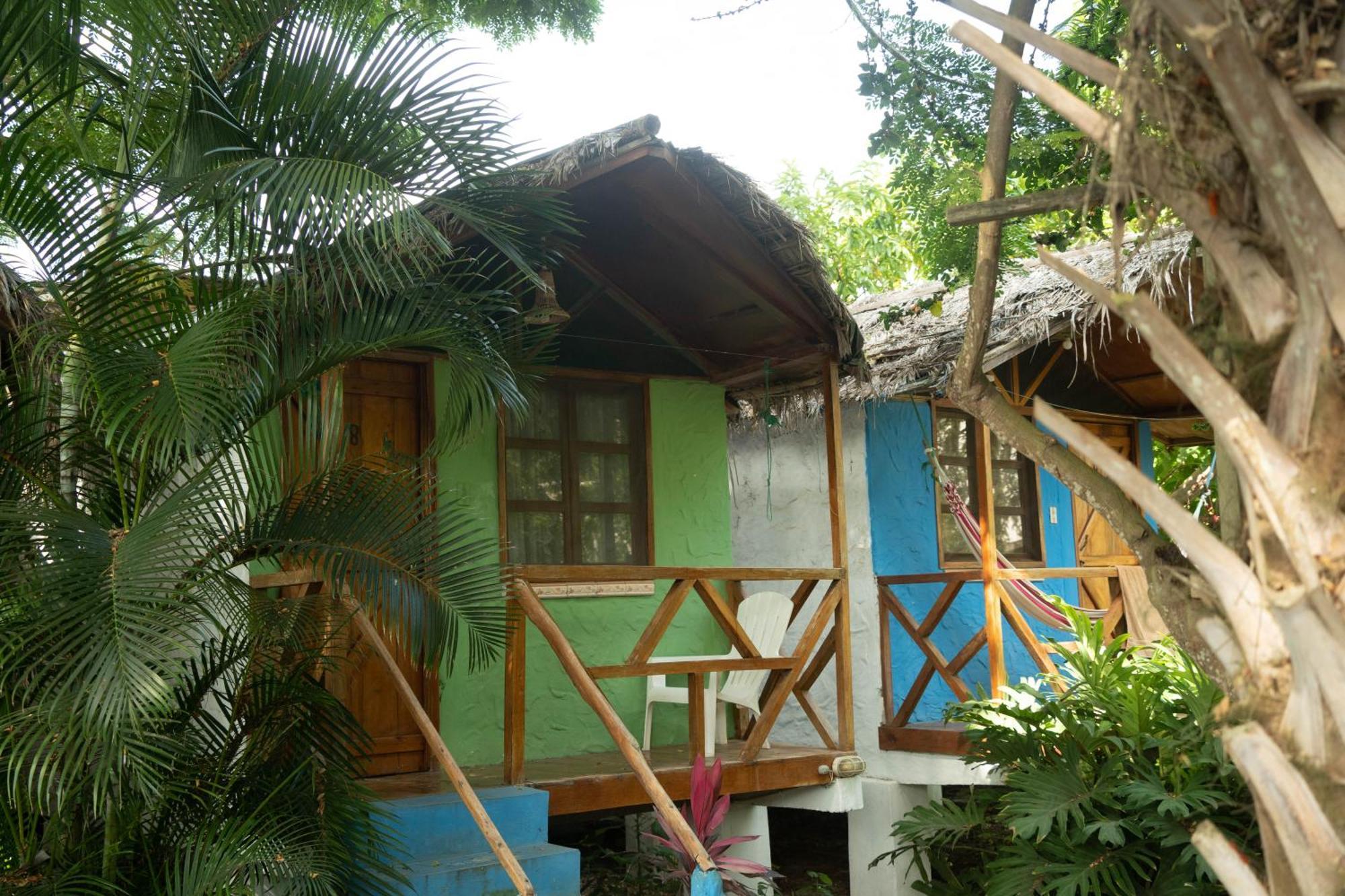 Bed And Breakfast Puerto López Екстериор снимка
