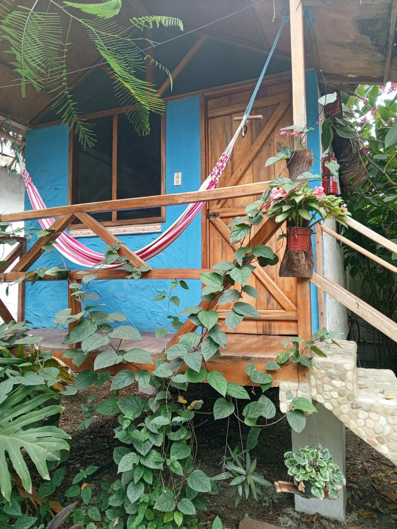 Bed And Breakfast Puerto López Екстериор снимка